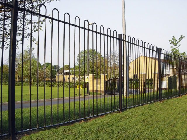 Bowtop Urban Park Railings