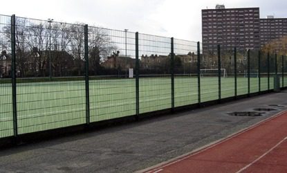 woven mesh fencing