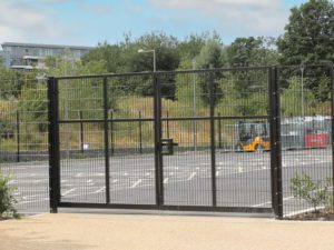 Twin Wire Vehicle Gate Duo Clad